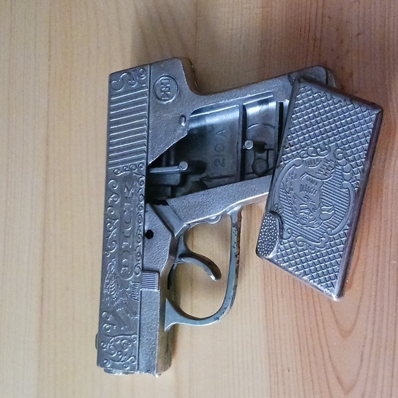 1960s Dick Tracy cap gun - Picture 3 of 3